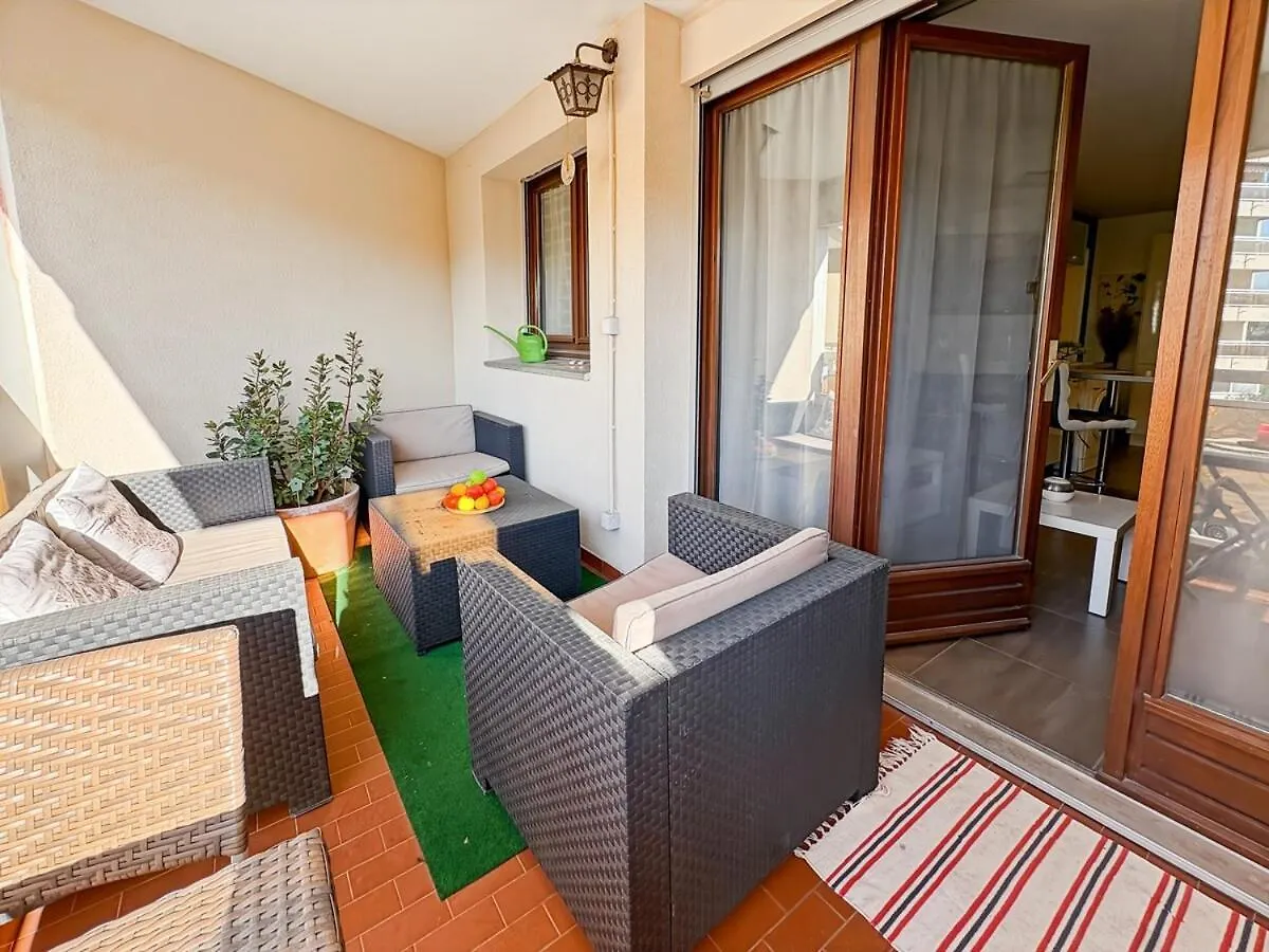 Cosy T1 A 5 Minutes Des Plages Frejus 0*,