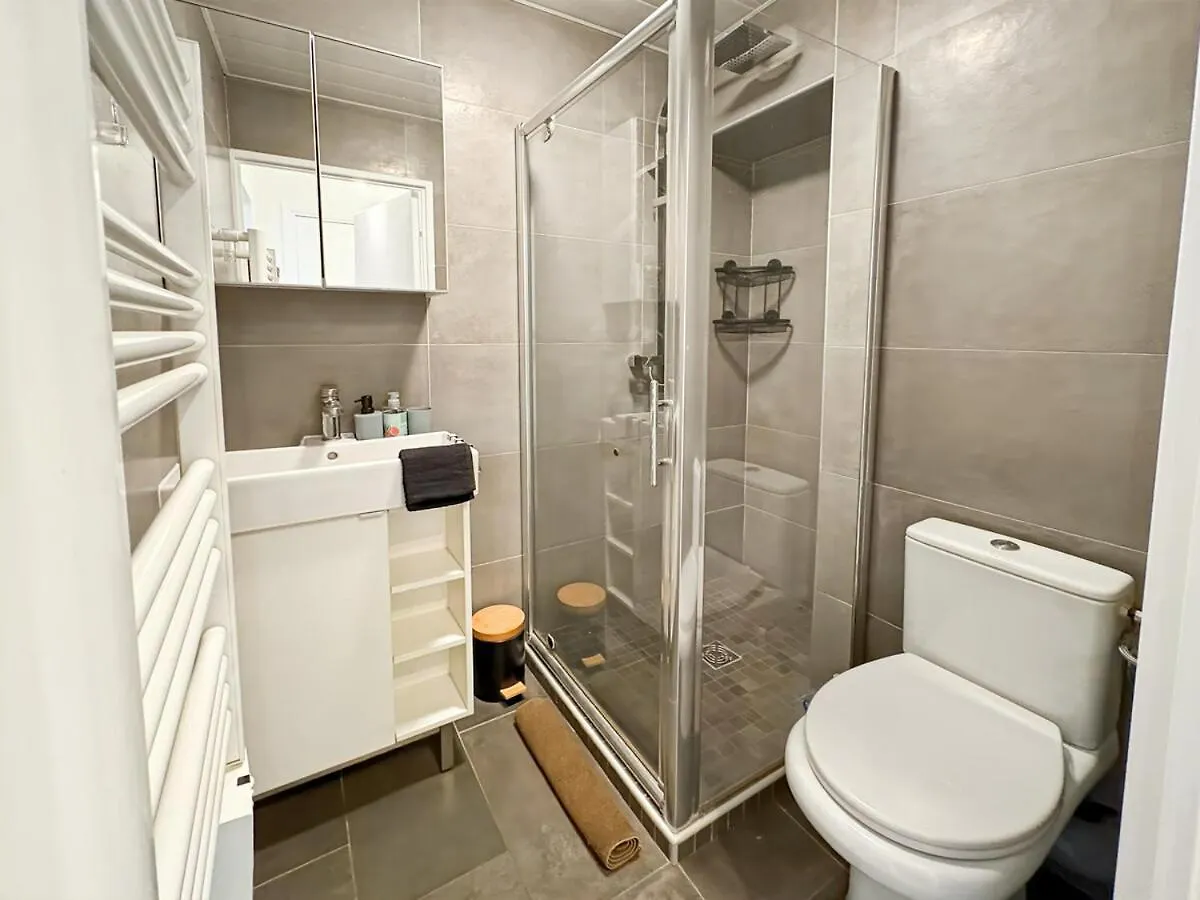 Cosy T1 A 5 Minutes Des Plages Frejus Apartment