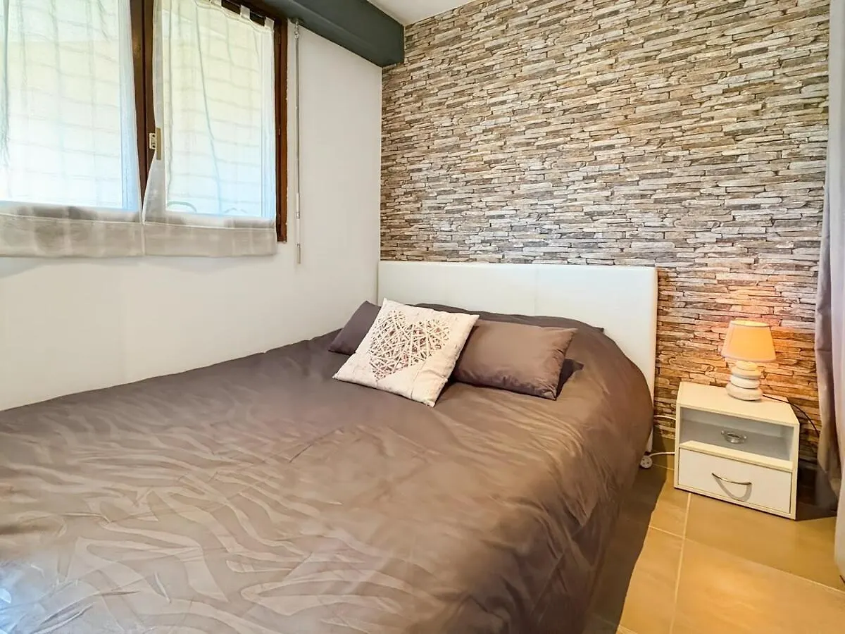 Cosy T1 A 5 Minutes Des Plages Frejus Apartment